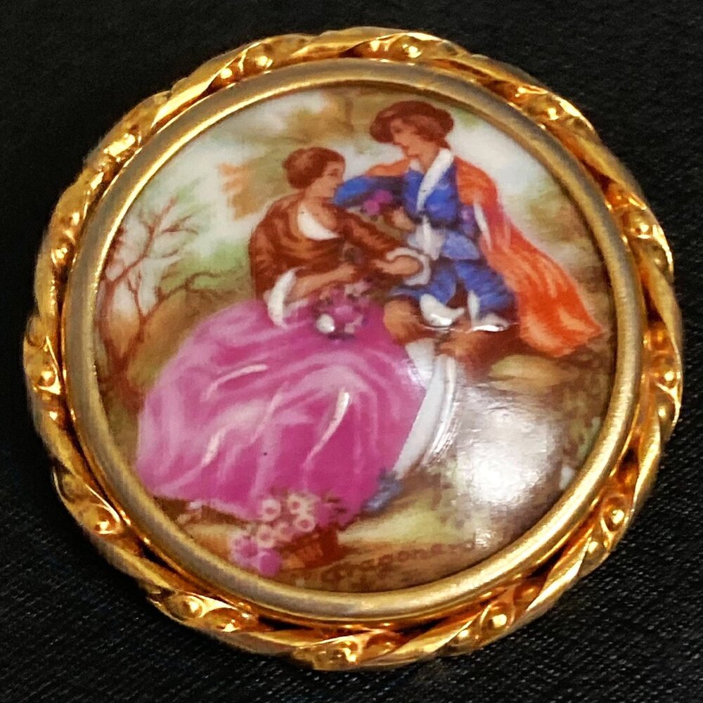 Splendid hand painted Limoges porcelain brooch